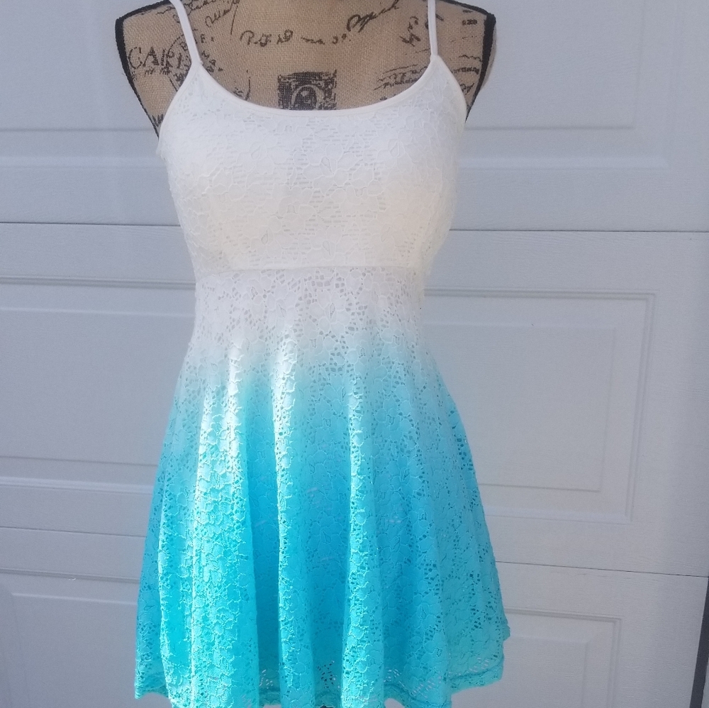 Mooloola resort wear lined dress size med